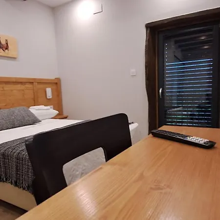 Xanela Xures Hotel Muinos (Ourense)