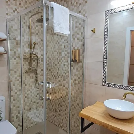 Xanela Xures Hotel Muinos (Ourense)